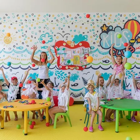 Mary 5* 阿拉尼亚