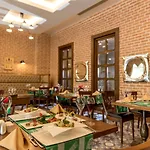 Mary Hotel 5*