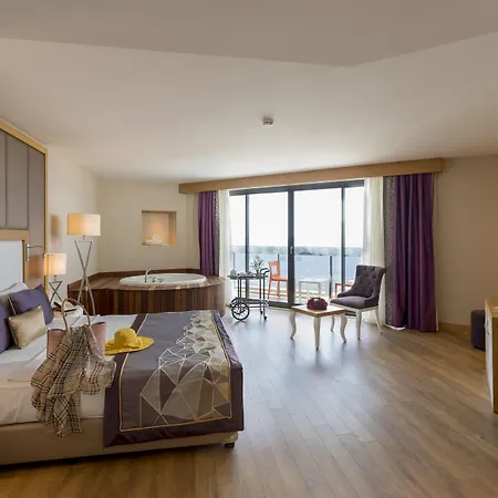 Hotel Mary 5*